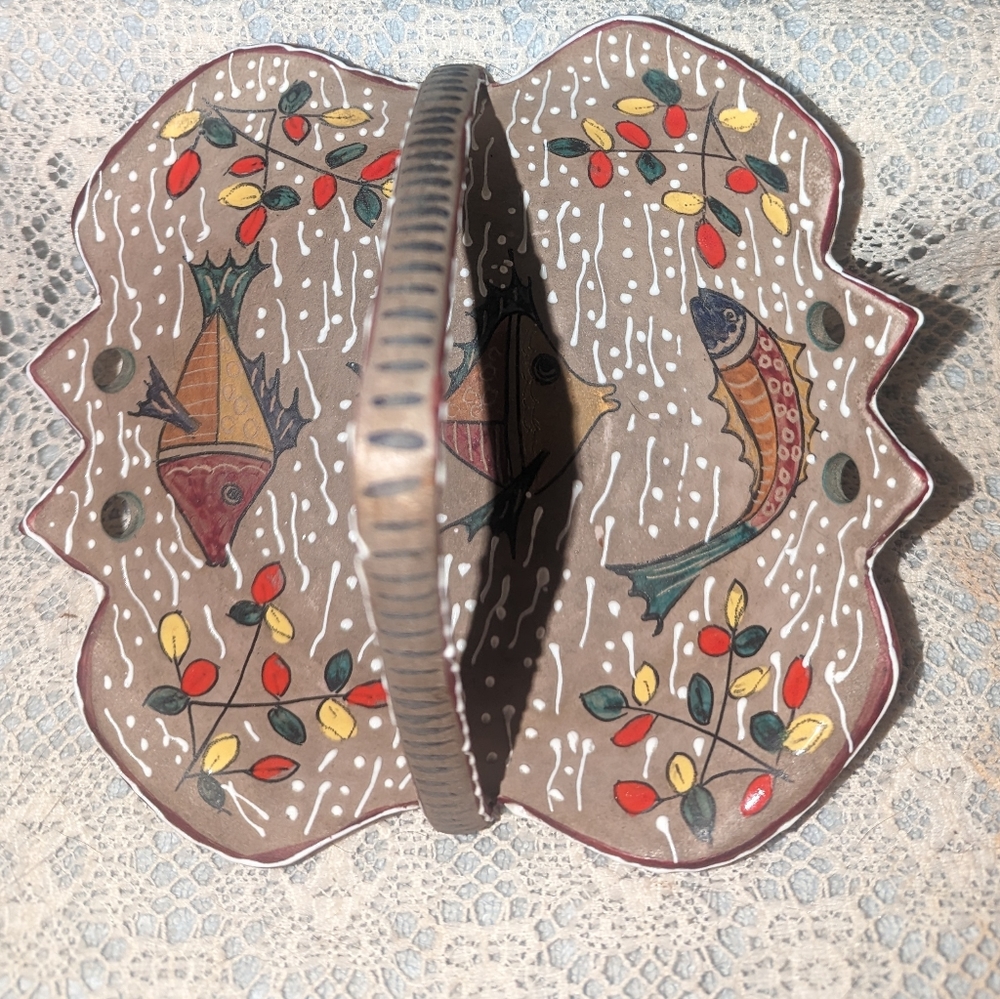 Volpi Deruta pottery basket.